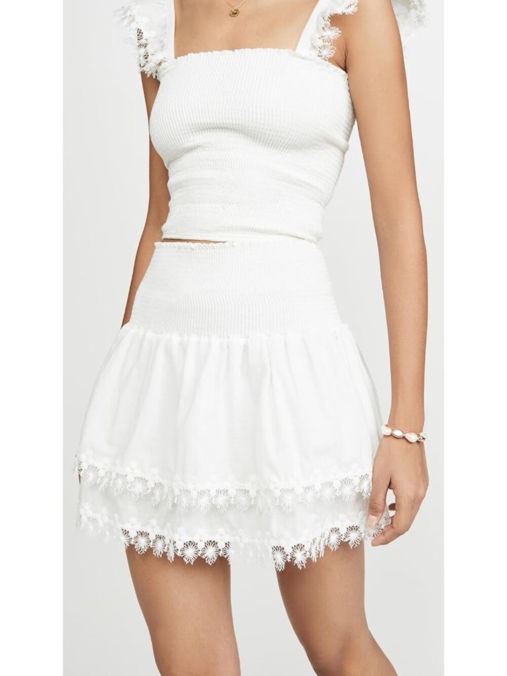 Chic Women's Ruffle Mini Skirt - Flirty Summer Style, Perfect for Casual Outings - Picture 2 of 6